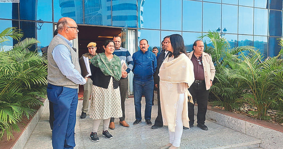 Manju Rajpal inspects RIC & ROB, instructs officials to speed up work